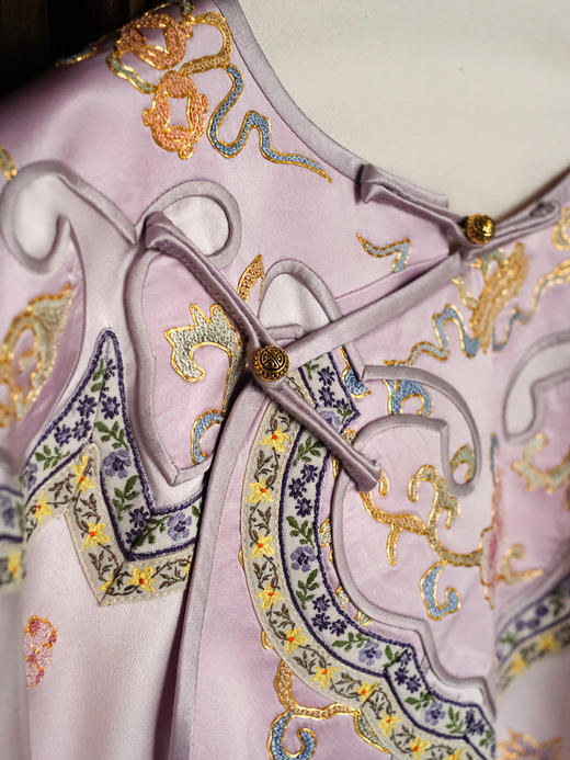 盛唐牡丹大师系列| 重工兰花刺绣斜襟外套 商品图1