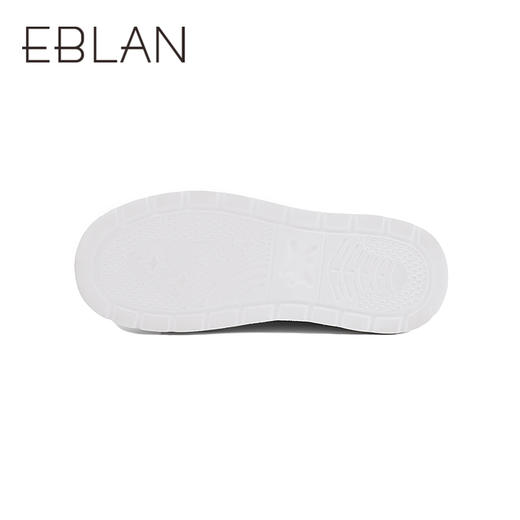伊伴时尚百搭运动休闲板鞋B25473001 商品图3