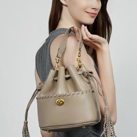 【预售3天】小众流苏抽绳包包单肩斜挎包时尚水桶包D3087