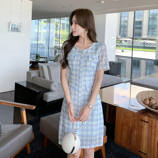 奢姿大码女装2025夏季减龄格纹蕾丝连衣裙胖妹妹小香风时尚裙子9952853379 商品图1
