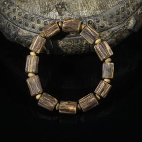 BC.UT5.28-6  东马沉香随型 ，8.55g