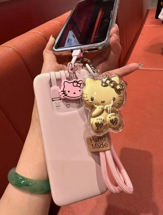 新增Labubu款！带黄金国检证书❗【999足金·Hello Kitty富婆挂件、拉布布挂件】999足金➕一件一证！高清透明外壳+足金厚镀！超值！手机挂饰、车挂、包包挂饰都可~ 商品图8