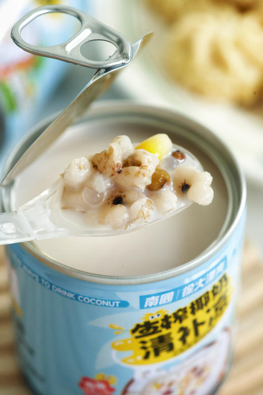 爆款升级❗️【下单再送2罐】仅需39.8💰到手10罐👉【南国X徐大漂亮生榨椰奶清补凉】全新升级！生榨工艺！椰奶更鲜！限时活动～送完为止❗️ ✔️全新升级生榨工艺，椰奶更鲜更爽口 ✔️ 商品图8