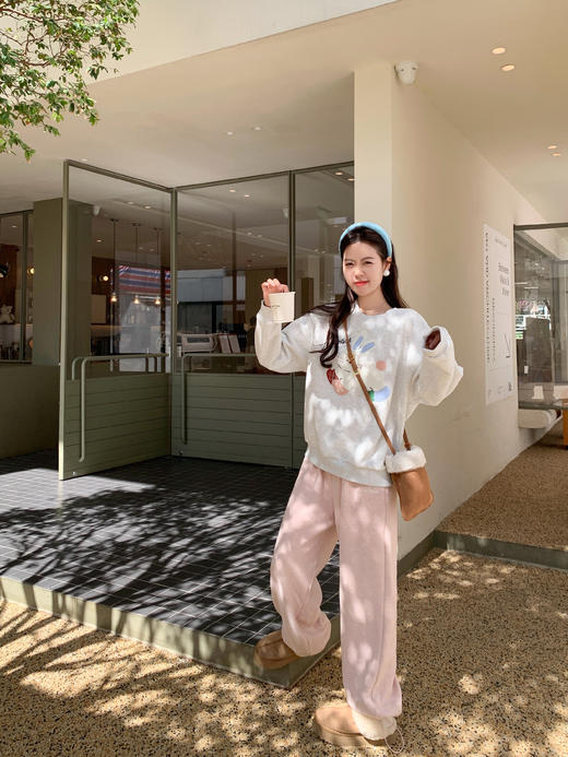 【179元任选2件】现货！兔子绣花加绒卫衣 商品图12