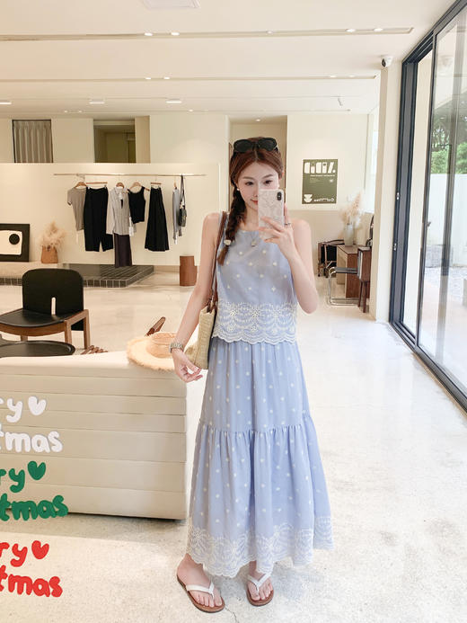 <曾小咸推荐>温柔风绣花无袖上衣绣花半身裙 商品图6