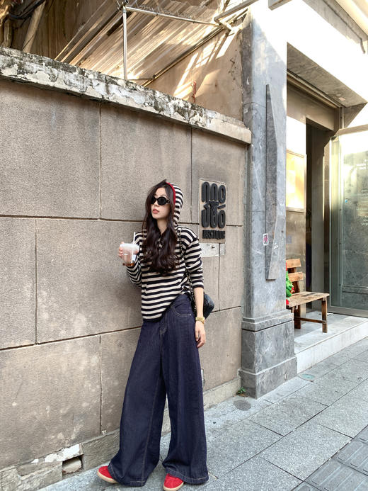 <曾小咸推荐> 黑色条纹连帽毛衣 商品图9