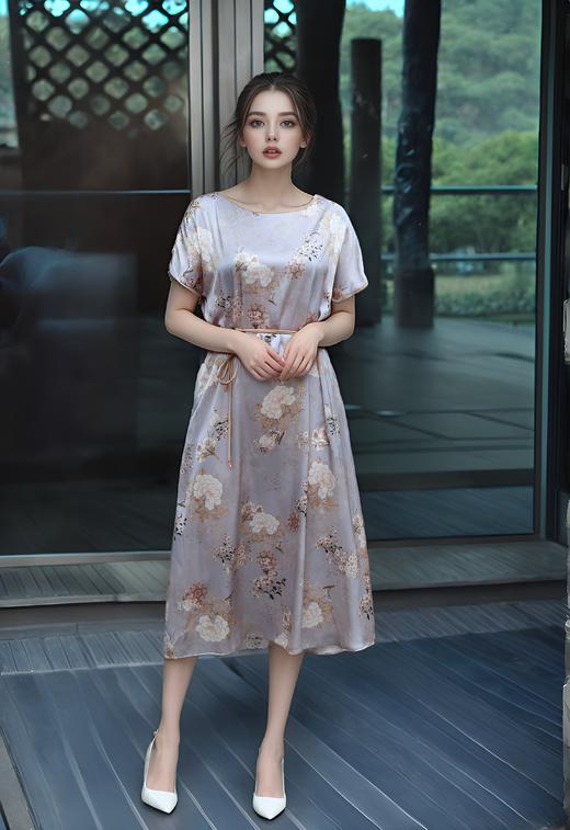 大圆领撞色连肩袖系带收腰连衣裙 商品图3