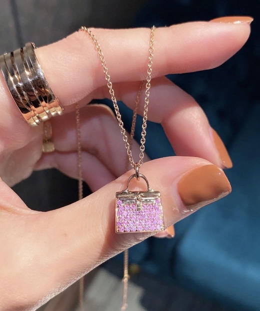 年后发！梵家首饰同厂！放心入😍😍【H家kelly康康白富美包包项链】非常精致且高奢经典❗❗闪耀的一塌糊涂😭超适合春夏季节戴的项链❗✅粉色/玫瑰金/白金/实物很有光泽感✅ 日常通勤晚宴聚会佩戴❗❗ 商品图7