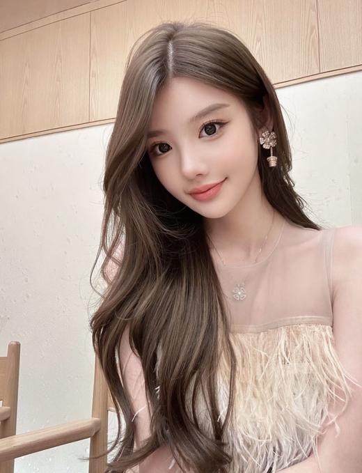 香奈儿 花朵盆栽耳夹（XJ） 商品图3