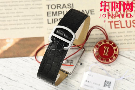 卡地亚Tank AF坦克系列 中号 女士石英腕表
【表壳】表盘尺寸：中号33.7mm*25.5mm 商品图8