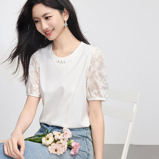【专属特价】熙世界蕾丝短袖拼接白色T恤女2025年夏季新款圆领设计感体恤上衣 商品图2