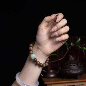 XY0319沉香+翡翠南红手串