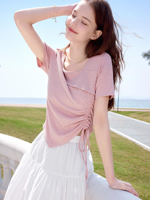 【百图lulu定制】【褶皱T恤】betu百图设计感抽绳收腰显瘦T恤女短袖2025年夏季新款褶皱小衫 商品图3