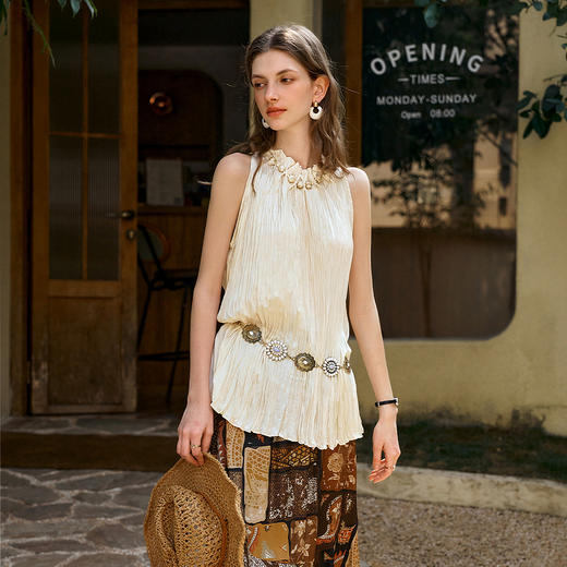 OLrain欧芮儿无袖花瓣领度假风上衣女夏季2025新款宽松显瘦背心 商品图2