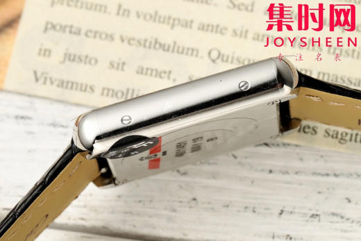 卡地亚Tank AF坦克系列 小号 女士石英腕表
【表壳】表盘尺寸：小号29.5mm*22mm 商品图6