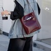 【预售3天】2025新款百搭女士油漆亮皮单肩斜挎水桶包S-7178Y 商品缩略图0