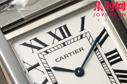 卡地亚Tank AF坦克系列 中号 女士石英腕表
【表壳】表盘尺寸：中号33.7mm*25.5mm 商品图3