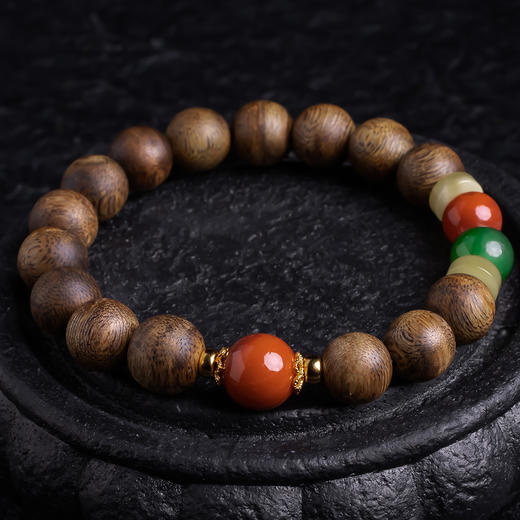 XY0376沉香+南红碧玉蜜蜡手串 商品图8