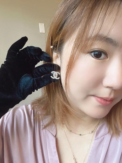 香奈儿 满钻书包扣耳钉（XJ） 商品图4