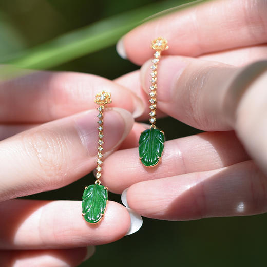 一叶知夏翡翠叶钻石耳环【仅现货】 商品图0