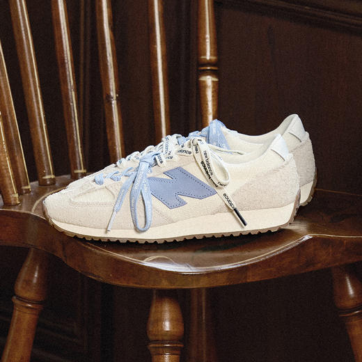 【春上新】  【新品】7楼 NewBalance复古薄底男/女鞋吊牌价：899元 商品图0