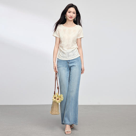 【周四狂欢价】熙世界波嬉风抽褶收腰T恤女短袖夏季新款设计感船领提花显瘦上衣 商品图4