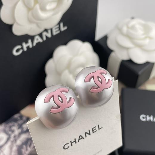 香奈儿 大白珠黑/粉c耳钉（XJ） 商品图1