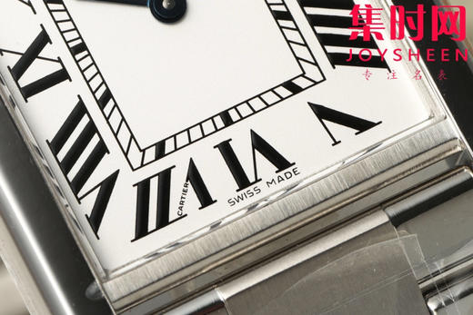 卡地亚Tank AF坦克系列 中号 女士石英腕表
【表壳】表盘尺寸：中号33.7mm*25.5mm 商品图4