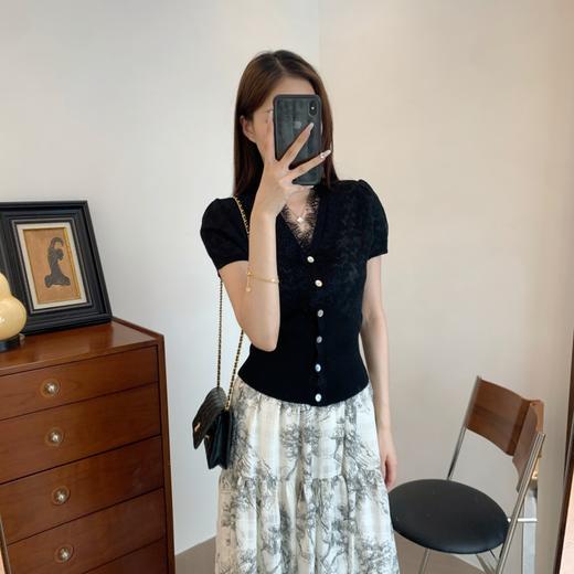 法式气质温柔天丝亚麻亲肤V领蕾丝边沙漏显瘦麻衫 商品图4