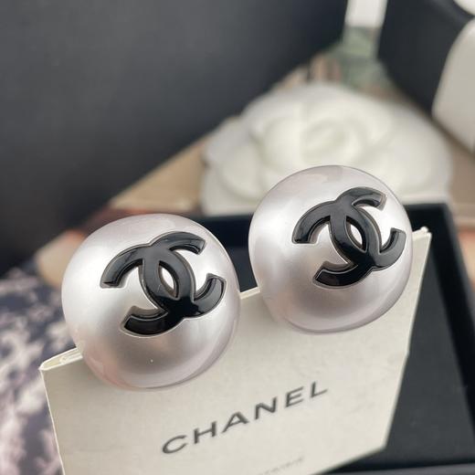 香奈儿 大白珠黑/粉c耳钉（XJ） 商品图2