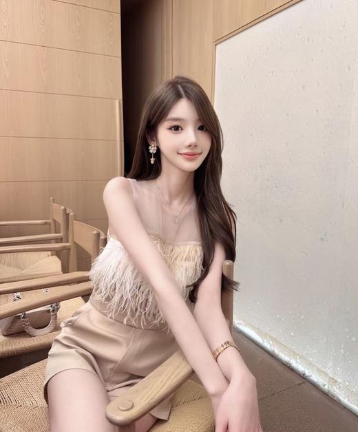 香奈儿 花朵盆栽耳夹（XJ） 商品图2