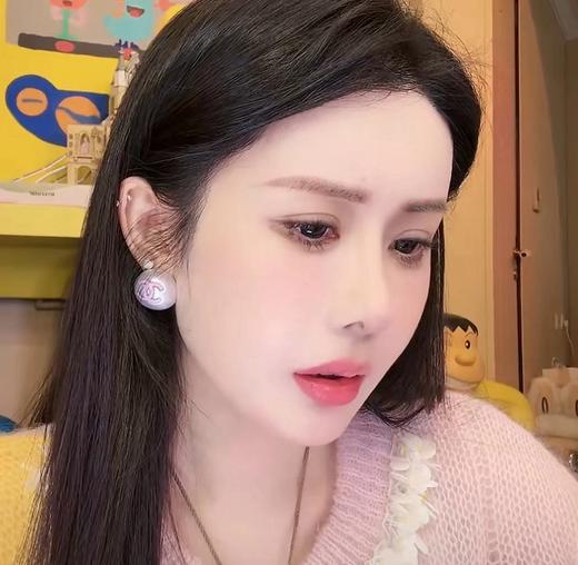 香奈儿 大白珠黑/粉c耳钉（XJ） 商品图9