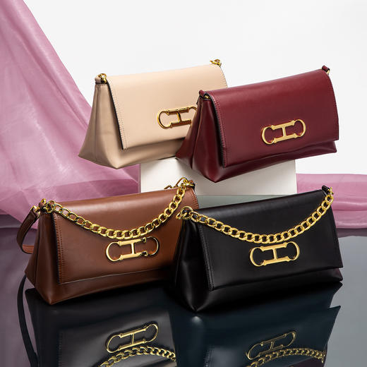 【预售3天】潮流时尚女式手提腋下包小众通勤百搭单肩包高级质感手提包CO2C2261-1 商品图0