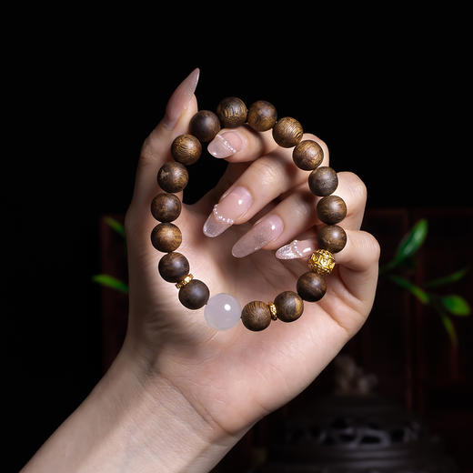 XY0380沉香+月光石素雅手串 商品图1