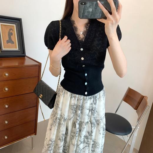 法式气质温柔天丝亚麻亲肤V领蕾丝边沙漏显瘦麻衫 商品图1