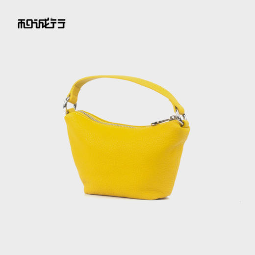 和诚行 2025新款精致亮色时尚饺子包女简约百搭休闲单肩包4590014 商品图1