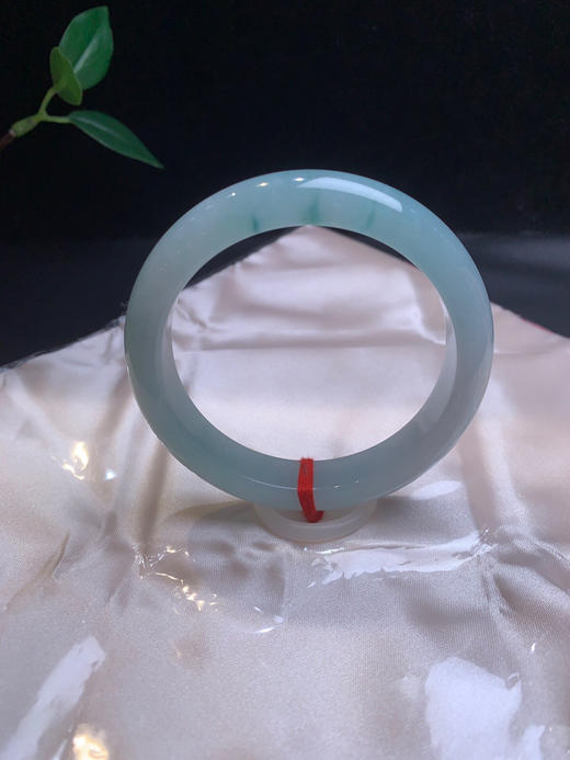 620098，58冰飘花手镯，很清新秀气，带底色，飘一抹清新蓝花 商品图0