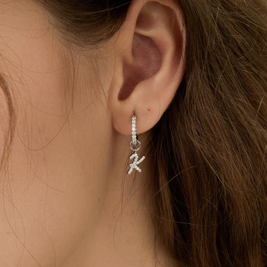 ARSIS银饰｜印记系列 艺术字母耳环 商品图3