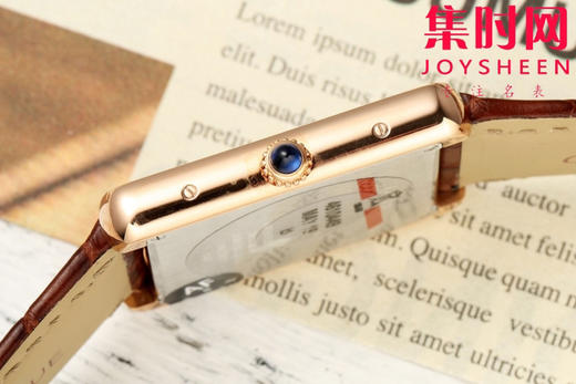 卡地亚Tank AF坦克系列 中号 女士石英腕表
【表壳】表盘尺寸：中号33.7mm*25.5mm 商品图6