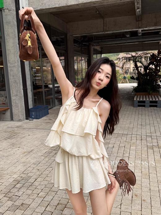 【GZ】无忧购荷叶边吊带小衫+高腰短伞裙半身裙套装6685（截单后3-5天发货） 商品图0