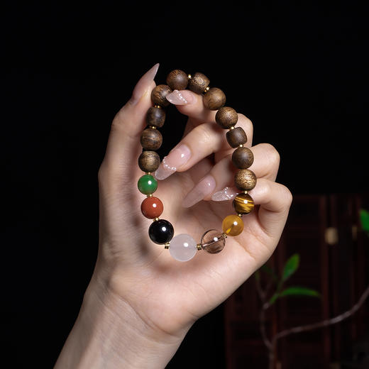 XY0379沉香+月光石多宝手串 商品图1