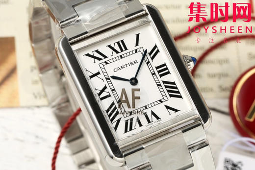 卡地亚Tank AF坦克系列 中号 女士石英腕表
【表壳】表盘尺寸：中号33.7mm*25.5mm 商品图1