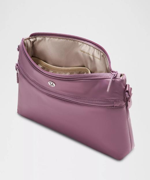 超实用性！Lululemon 妈咪包17L 包括可拆卸可斜挎小袋 超适合旅行盒新手父母使用 商品图5