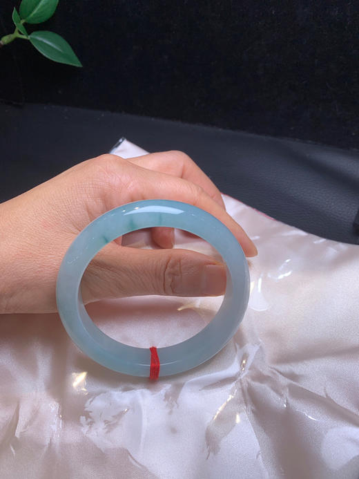 620098，58冰飘花手镯，很清新秀气，带底色，飘一抹清新蓝花 商品图5