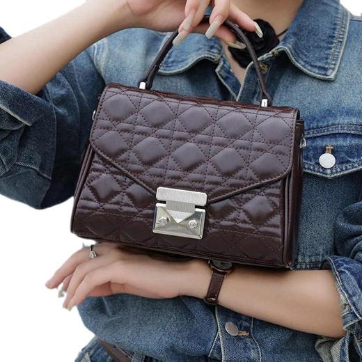 【预售3天】2025春季新款小众复古斜挎包高级感女士通勤手提包SX007 商品图5