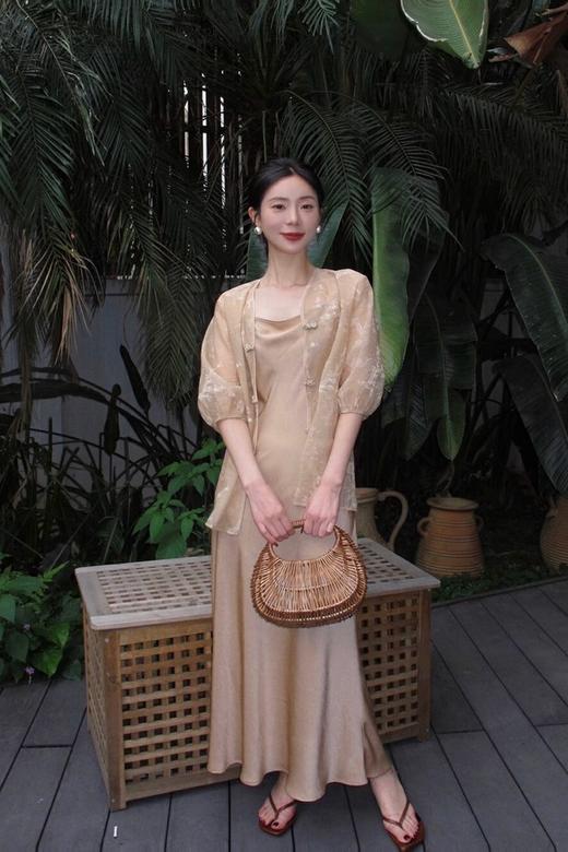 SIA SAYLOR 浪漫气质国风开衫吊带裙套装 20367 商品图0