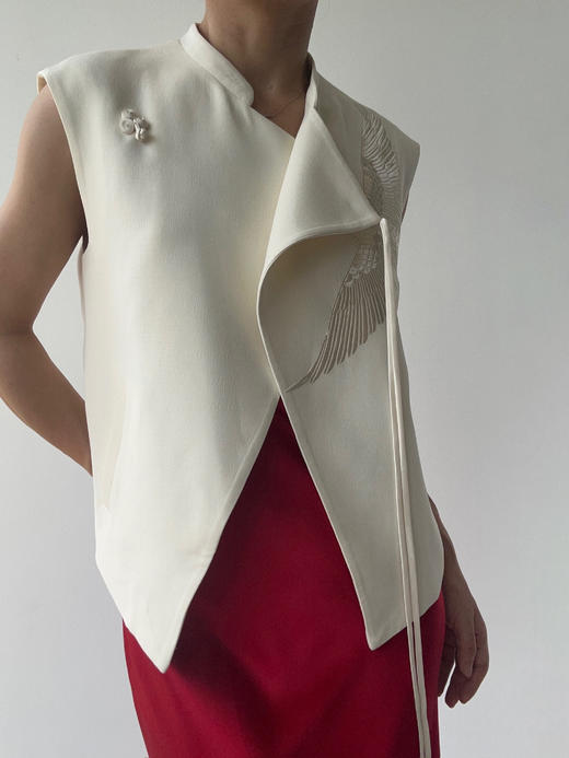 丝所｜S23N001 惊鸿斜襟马甲［ 黑A  / 白B  ] 商品图11