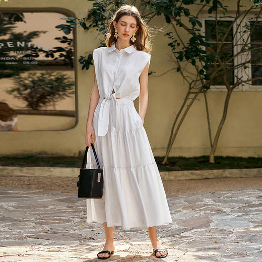 OLrain欧芮儿无袖翻领系带假两件连衣裙女夏季2025新款白色公主裙 商品图0
