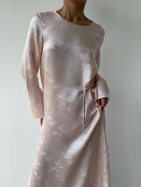 丝所｜24H034A 新中式真丝提花连衣裙［ 粉 ]