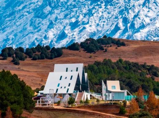 【圣诞寒假亲子】天文爱好者必去:香格里拉房车/商务车任选,中科院天文台观星,野奢营地同时看两座雪山,丰富地貌|5-65岁亲子 商品图0